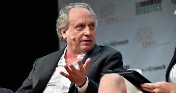 MIT robotics pioneer Rodney Brooks thinks humans are vastly overestimating