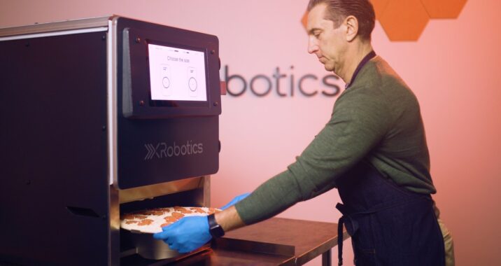 XROBOTICS Countertop robots cook 25,000 pizzas per month